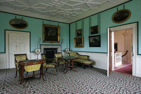 Queen's Boudoir at Kew Palace. The Queen's Boudoir (or sulking room) was a private drawing room that would have been used largely by Queen Charlotte and the princesses, for daily pastimes including sewing, spinning, drawing, painting and embroidery