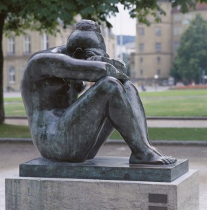 Aristide Maillol, La Nuit (The Night), 1905. Bronze 106 x 61 x 112 cm 106 x 61 x 112 cm. Collection Artmuseum Stuttgart  Photo Uwe H. Seyl , Stuttgart