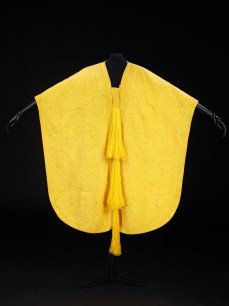  Simon Peers and Nicholas Godley, at Peers workshop Antananarivo, Madagascar: Yellow woven spider silk cape