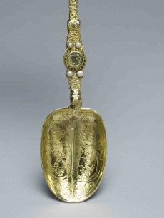 The ancient Coronation spoon, a rare mediaeval survival. Royal Collection Trust/© Her Majesty Queen Elizabeth II 2012