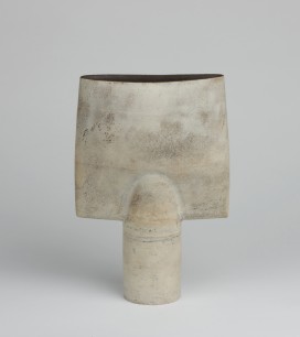 Hans Coper, b.1920, Chemnitz, Germany – d.1981, Frome, UK. White Spade Form on Cylindrical Base, c.1965. Stoneware, 24.5 cm (9 3⁄4 inches)