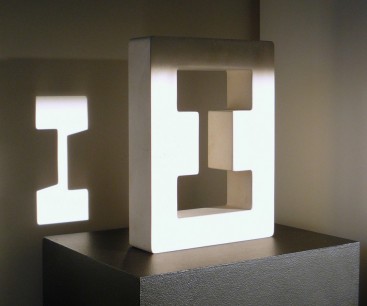 Gill Gatfield,  Not I (2011), moleanos limestone, 280H x 425x100mm (photo: Gill Gatfield) Image courtesy of the artist