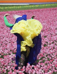 Viviane Sassen In Bloom, Dazed and Confused, July 2011 © Viviane Sassen. Courtesy of the artist and The Photographers’ Gallery