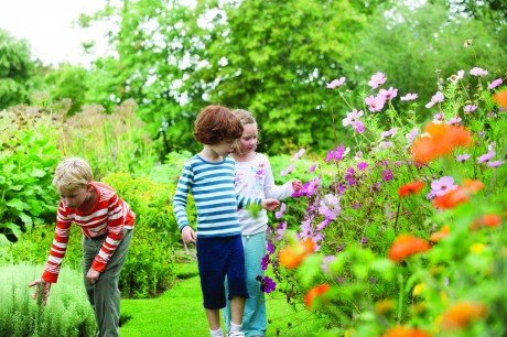 Alex Orrow, Children in the Botanic Garden, Sainsbury Science Laboratory, Cambridge, England