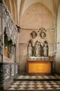 The altar with Cecil Collins' 'Divine Light', Chichester Cathedral