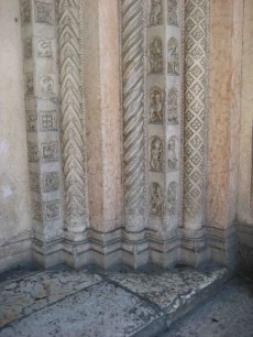 Detail of stonework in Ferrara Cathedral, Photo David Ecclestone