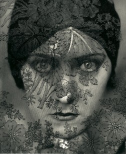 Edward Steichen, Actress Gloria Swanson, 1924 (Vanity Fair, February 1, 1924) The Sylvio Perlstein Collection Courtesy of Condé Nast Archive, Condé Nast Publications, Inc, New York/ Paul Hawryluk, Dawn Lucas and Rachael Smalley