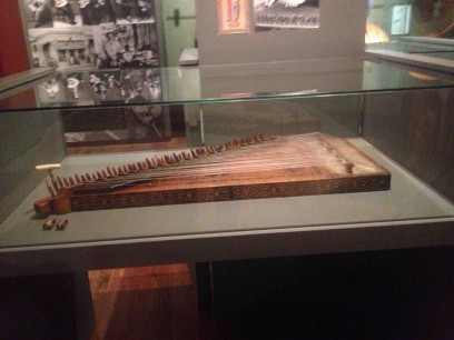 Zither (kanonaki in Greek ). Photo: Stephen Kingsley, courtesy of  Museum of Greek Folk Musical Instruments