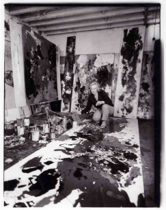 Gillian Ayres in her studio in Chiswick Mall, 1958. Courtesy the artist and the Alan Cristea Gallery