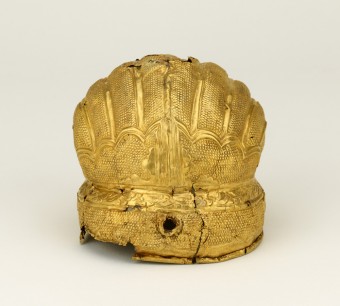 Head ornament, gold. About 1400–50. Nanjing or Beijing. © Trustees of the British Museum