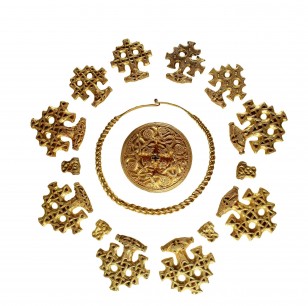 Hiddensee Hoard. Hoard of 14 filigree pendants, spacers, brooch and neck-ring, probably made in Denmark, late 10th century. Neuendorf/Hiddensee, Rügen, Germany. Gold © Jutta Grudziecki, Kulturhistorisches Museum der Hansestadt Stralsund