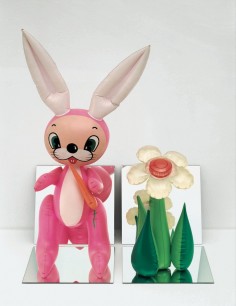 Jeff Koons, Inflatable Flower and Bunny (Tall White, Pink Bunny), vinyl, mirrors 81.3x63.5x48.3cm © Jeff Koons 1979