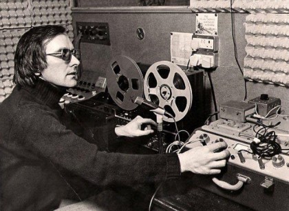 John Davies in his studio, 1976. © Rhys Davies