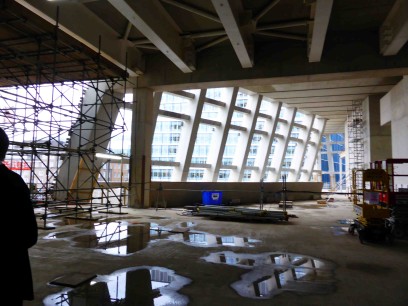 The bridge linking Tate Modern with its extension is still under construction. Photo: Rosalind Ormiston