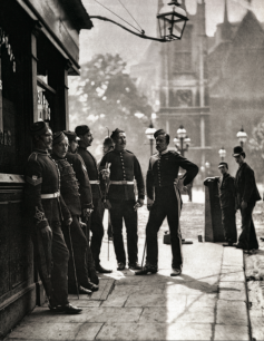 John Thomson. Recruiting sergeants outside the Mitre & Dove, King Street, 1877. © Museum of London