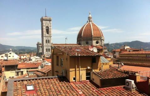 View across the rooftops of Florence to the dome of Sta Maria del Fiore and its campanile. One of the sites dicusssed in Judith Testa's An Art Lover's Guide to Florence. Photo: Darrelyn Gunzburg