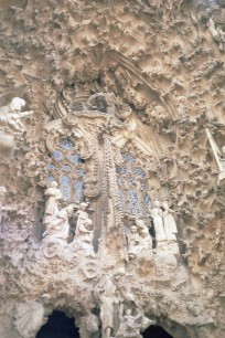 Sagrada Familia, detail of decoration on interior walls. Image: Frances Follin