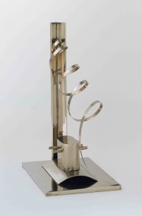 László Moholy-Nagy. Nickelplastik (Nickel construction). 1921. Welded nickel-plated iron, 35.9 x 17.5 x 23.8 cm. Museum of Modern Art, New York. Gift of Mrs Sibyl Moholy-Nagy. © 2012 Artists Rights Society (ARS), New York/VG Bild-Kunst, Bonn.