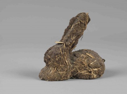 Dieter Roth. Bunny Dropping Bunny (Karnickelköttelkarnickel). 1968, pub. 1972–82. Multiple of straw &rabbit droppings,18.5x20.5x10.5cm. Pub.: the artist & Eat Art Galerie, Düsseldorf. Fabricator: Walter Moser, Basel. Edition: 250. MoMA Library, New York.