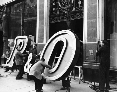 The P&O company sign in transit